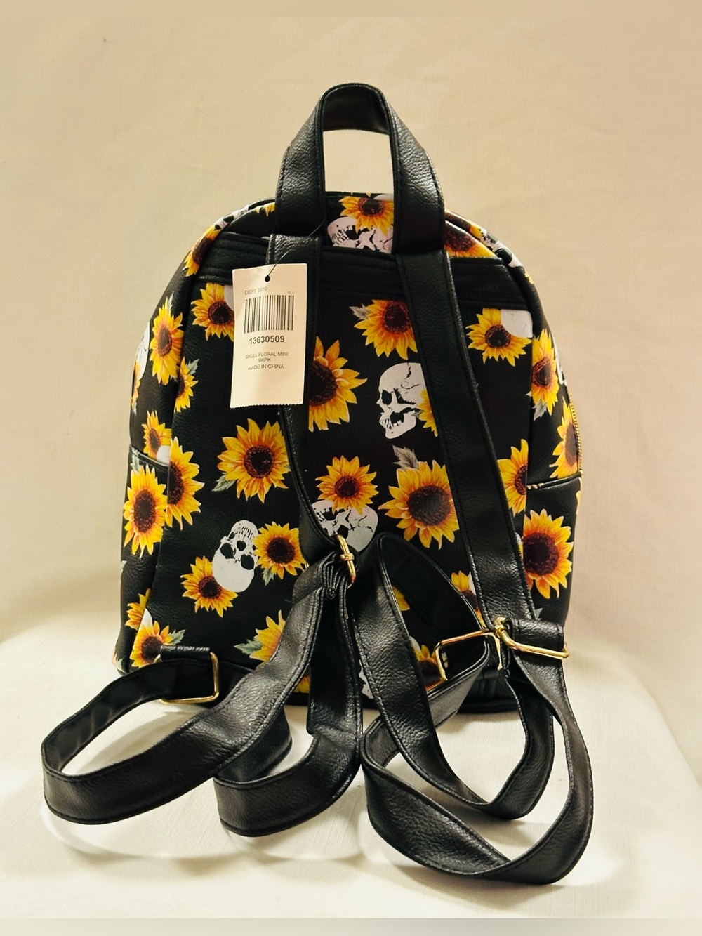 Sunflower Skull Mini Backpack
Black Gothic Floral Small Bag
Gold Tone Zippers.